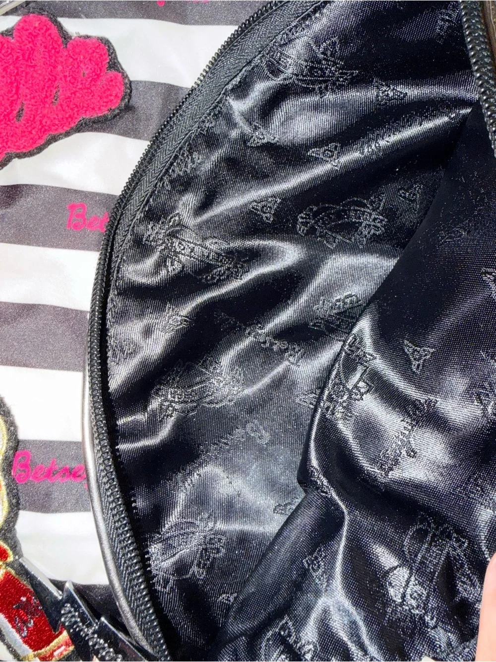 Betsey Johnson betseyville black